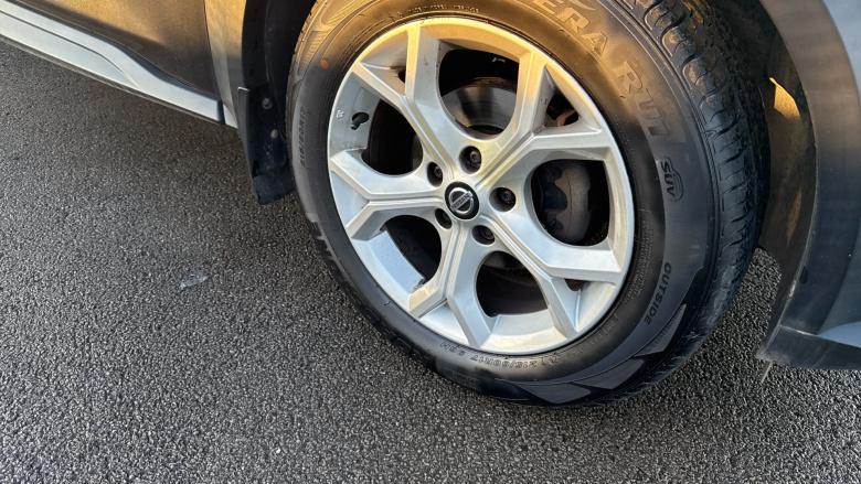 Nissan Juke 1.0 DiG-T 114 N-Connecta 5dr Petrol Hatchback